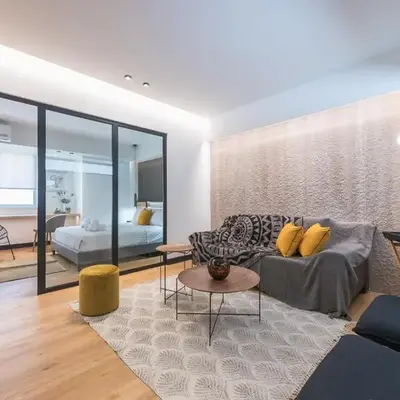 Brand New Ermou Veni Apartment