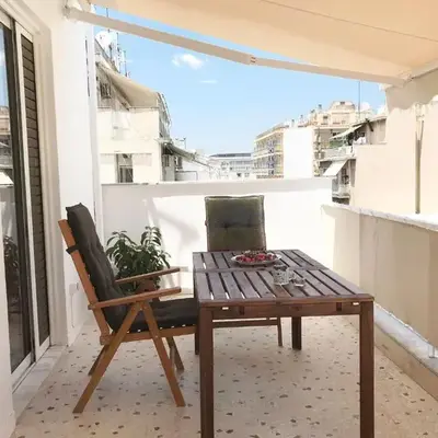 Athens by foot: Perfect flat with terrace