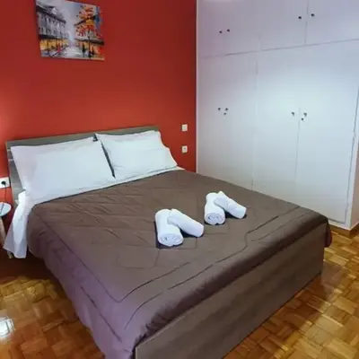 Greek hospitality in a modern apartment