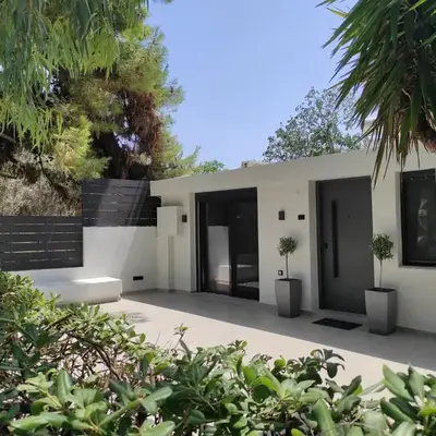 Kavouri Seaside Luxury Bungalow