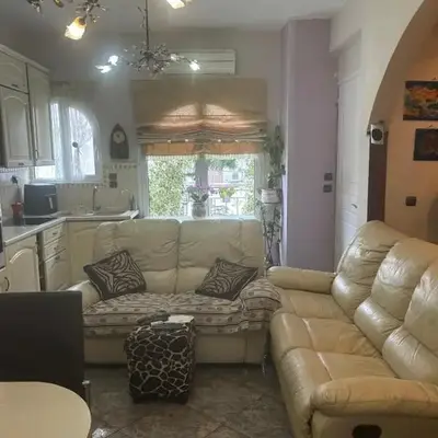 Mandy's cosy luxury flat