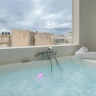 Dema Luxury Suites - Perikleous E8