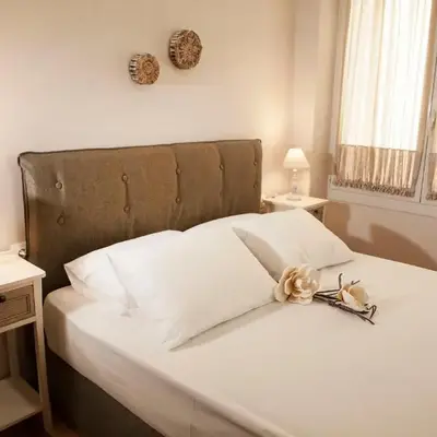 2-spaces comfy Bentzi apartment 7 with balcony in Pagrati