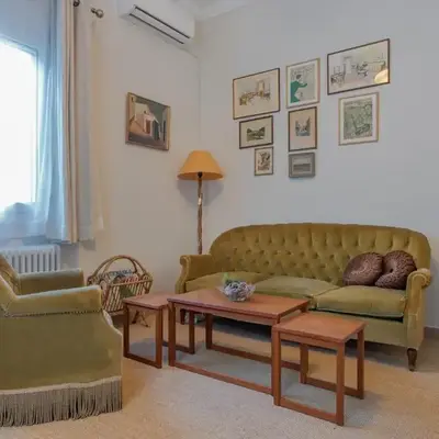 Vintage-style Garden Apartment