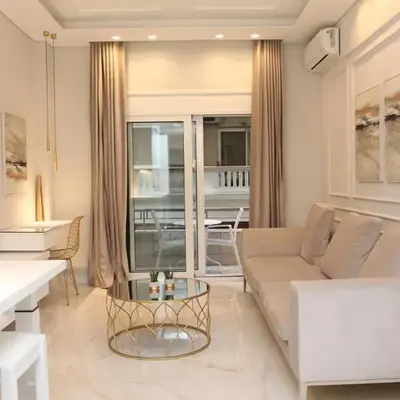 Adri & Marg luxury living