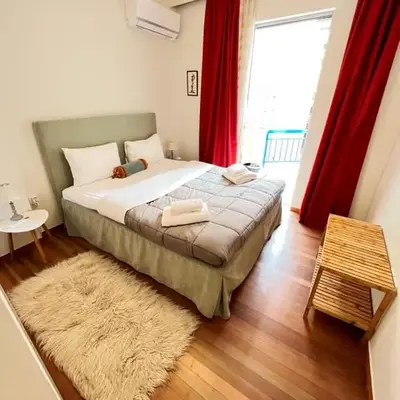 A Stroll to the Acropolis - By Athenian Homes