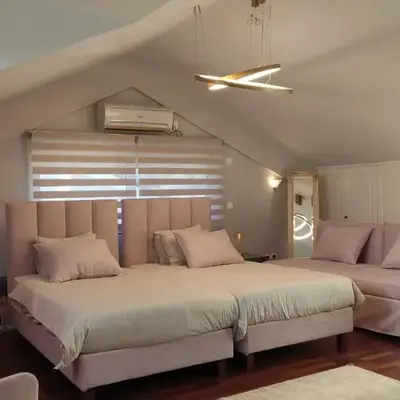 Beautiful maisonette with a view to the mountains and the sea