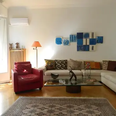 Elegant 3BD apartment in Kolonaki