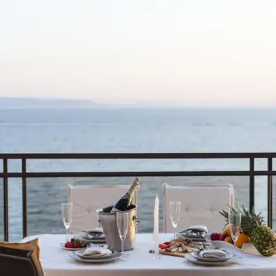 Blue Dreams - Spectacular Sea View Apartment in Athens