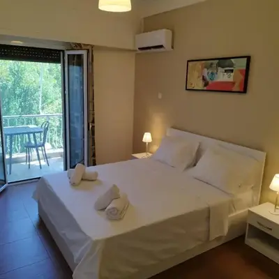 Zeus Apartment