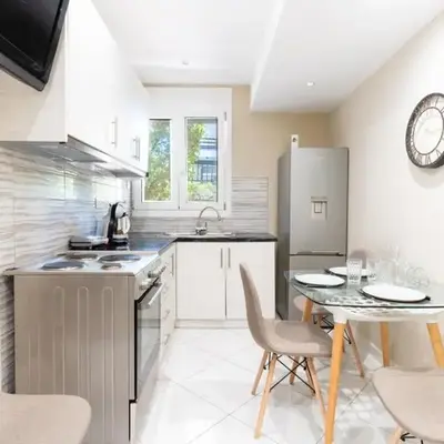AIOLOS LUXURY alimos kalamaki market apartment 3 near the sea