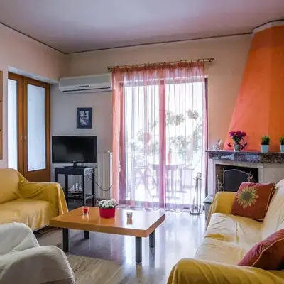 Sunny Apartment