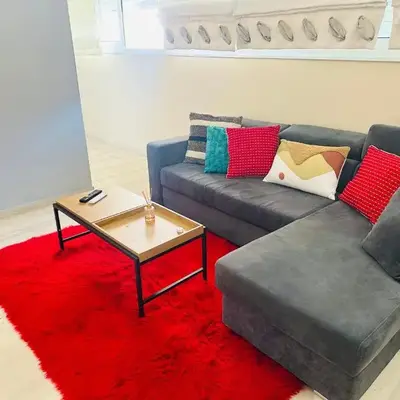 ROYAL RED SUITE NO 1