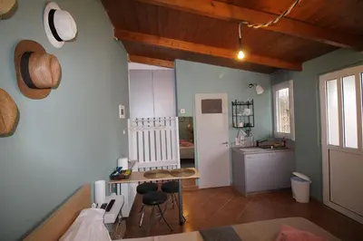 Gallery image of Pikinas Studios near ATH airport in Markopoulo