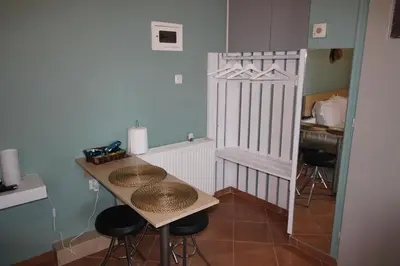 Gallery image of Pikinas Studios near ATH airport in Markopoulo