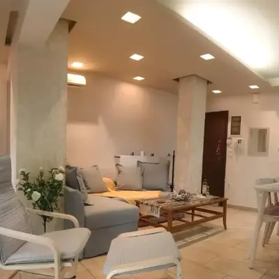 A7 Beauty Vouliagmeni Apt in a unique Spot