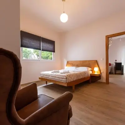 Serenity - Brand New Apt Near Athens Int Arpt
