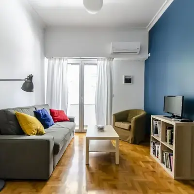 Colourful apartment under the Acropolis