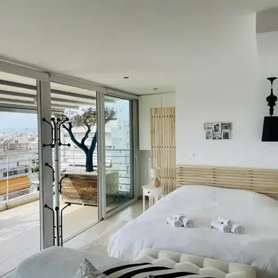 Luxury Penthouse Studio with Sea View
