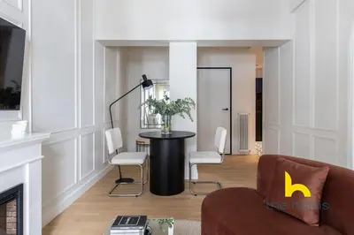 Gallery image of Athenian Elegance, Ensuite Whirlpool & Fireplace Near Acropolis in Athens