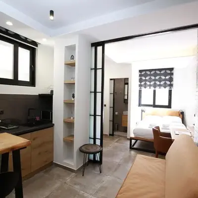Emily in Athens - Central design awarded flat Syntagma E3