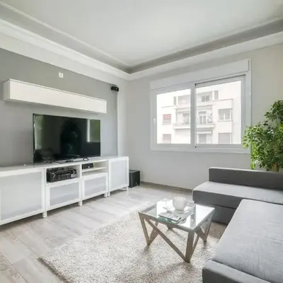 Charming Contemporary 2 bedroom apartment