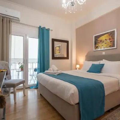 Athenian Dream Apartment-Spacious Comfortable & Luxurious in a real Athenian neighborhood