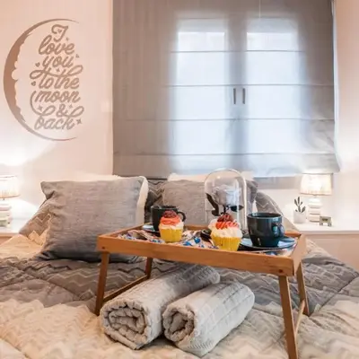 Lovely seaside apartment next to Starbucks opposite the beach park of Flisvos