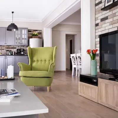 Acropolis Area Large 3BR 2BA Apartment