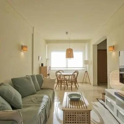 LucyZen! Stylish Apt