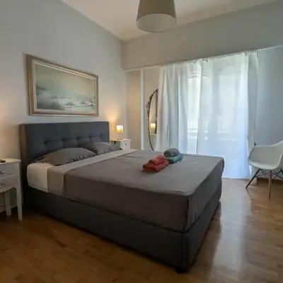 Spacious 2BA next to the park and Archeological museum