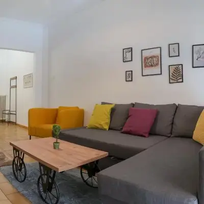 Alluring 2BR apartment in Thiseio