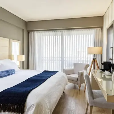 Sea View Cityscape Hotel