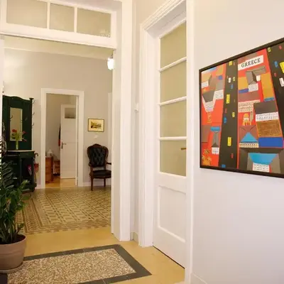 Aroura Neoclassical Home 3BR 2BA