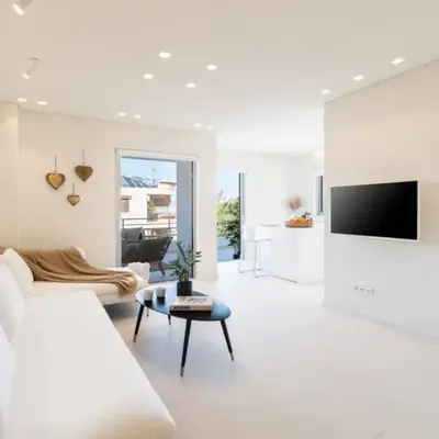2BD Boho Sea View Apartment by The Olon
