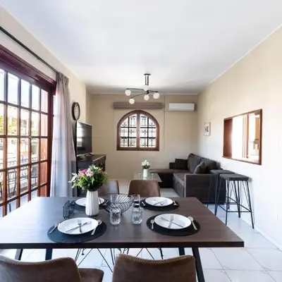 AIOLOS LUXURY alimos center Suite II near the sea