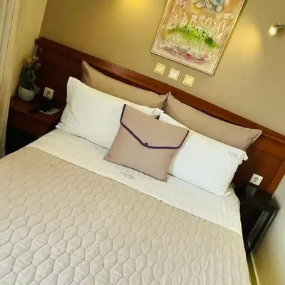 Triton Hotel Piraeus
