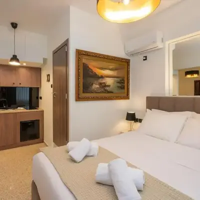 Dema Luxury Suites - Perikleous E6