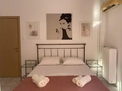 Gallery image of Aphrodite-Recently Renovated Modern Apartment in Athens