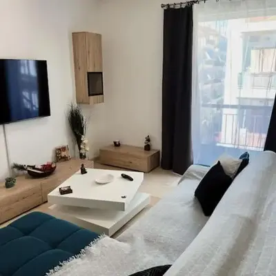 Minimal 3BR Apartment in Athens