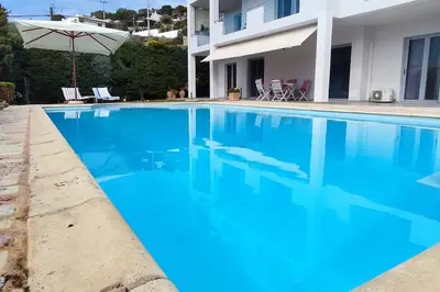 Gallery image of Luxury apt with private pool in Anavissos