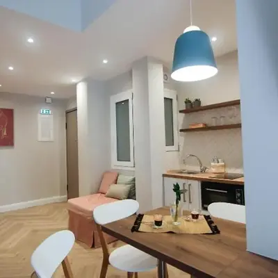 Patio Apartment near metro & Acropolis