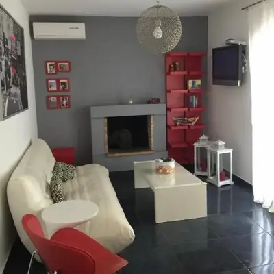 Summer House / Πόρτο Ράφτη